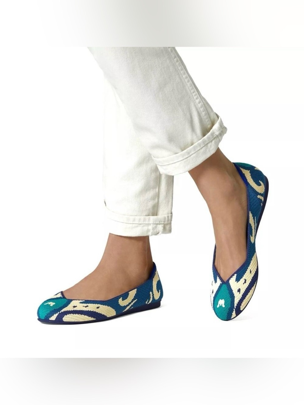 Rothys Round Toe Ballet Flats Moroccan Bllue Ikat Printed Size 7 EUC